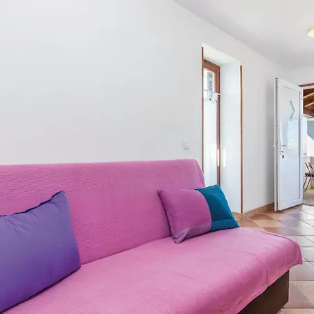 아파트 2 Bedroom In *