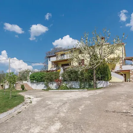 2 Bedroom In * Veli Ježenj