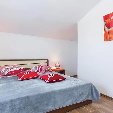 2 Bedroom In アパート Veli Ježenj